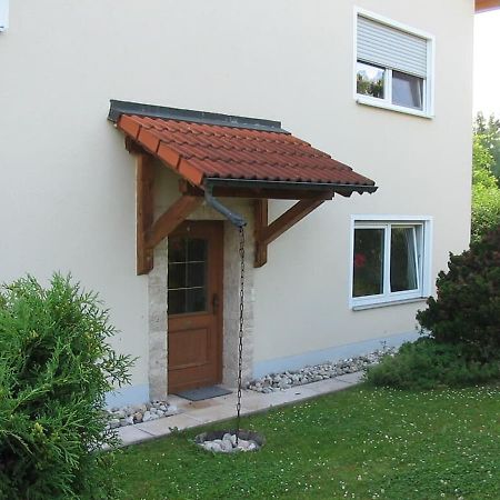 Ferienwohnung Im Gruenen Illschwang Exterior foto